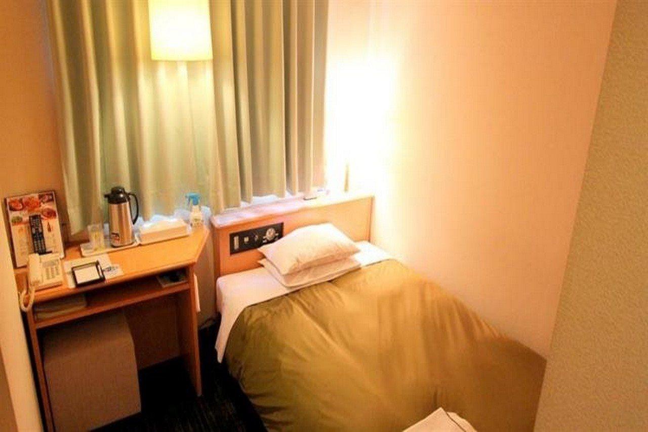 Hotel New Gaea Oitaekimae Екстер'єр фото